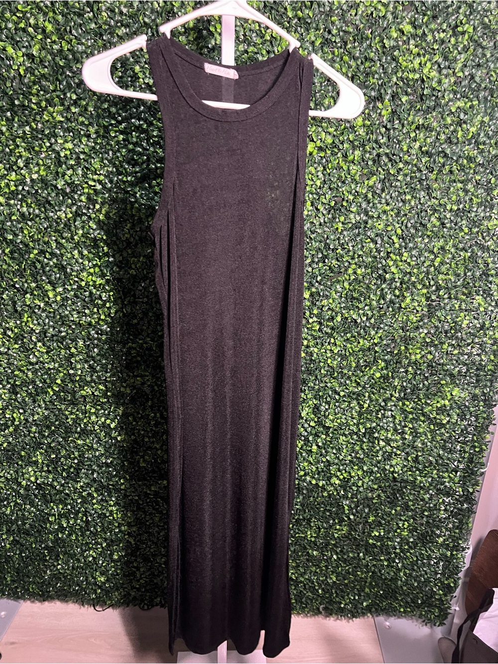 Heart Hips Black Sleeveless Maxi Dress